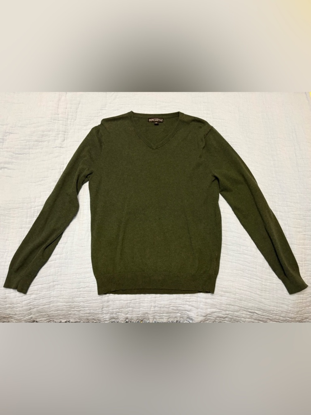 Women’s forest green j. Crew V-Neck Sweater